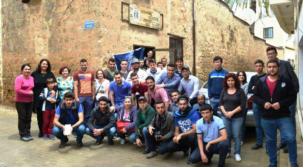 DAÜ Öğrencileri HASDER Gazimağusa Kültür-Sanat Evi’ni Ziyaret Etti