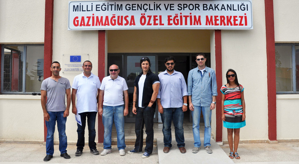 DAÜ Bilgisayar Ve Öğretim Teknolojileri Eğitimi Bölümü Öğrencileri Topluma Hizmette Sınır Tanımıyor