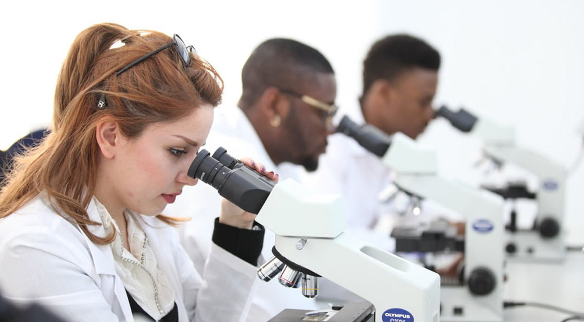 EMU Faculty of Pharmacy Continues to Grow