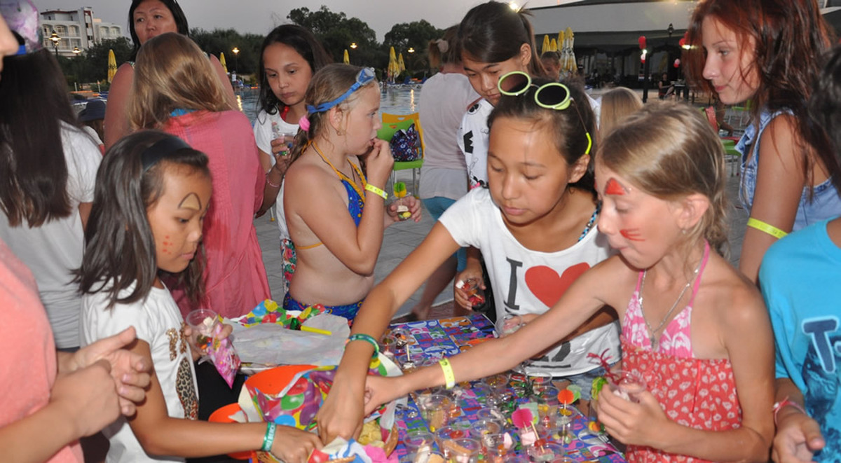 International Summer School is continuing at EMU