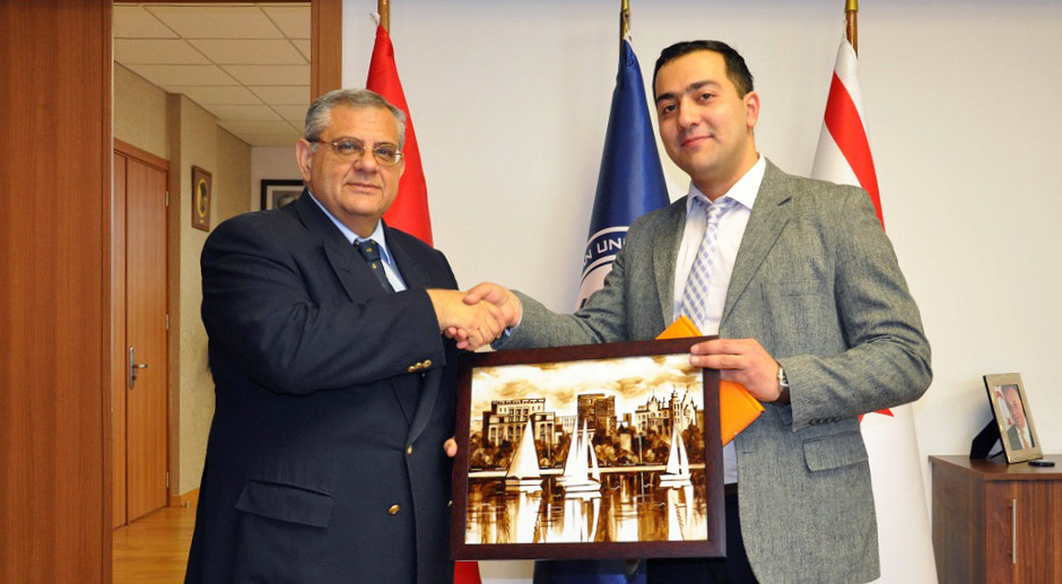 DAÜ Rektör Vekili Prof. Dr. Osam’a Azerbaycan’dan Ziyaret