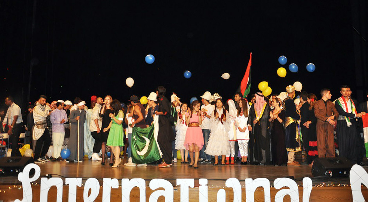 EMU’s International Night Hosted Colorful Shows