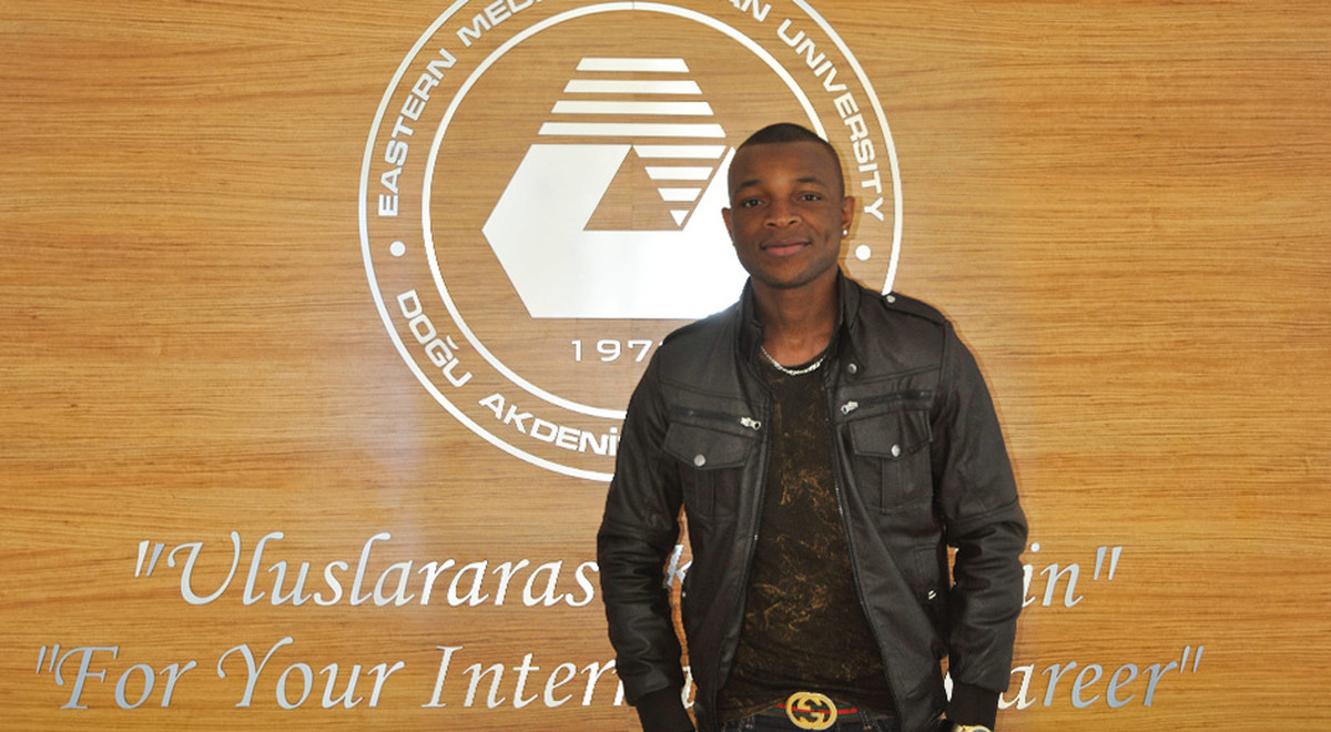 DAÜ Öğrencisinden Gururlandıran Albüm