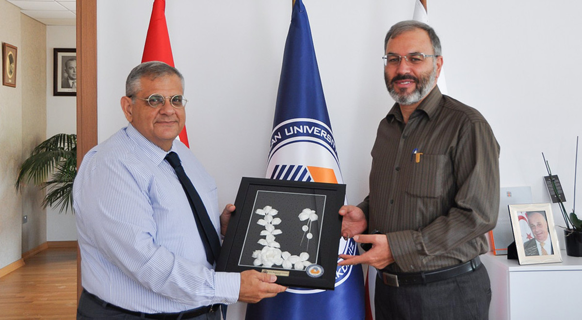 İran Lideri Temsilcisi DAÜ Rektörlüğü’nü Ziyaret Etti