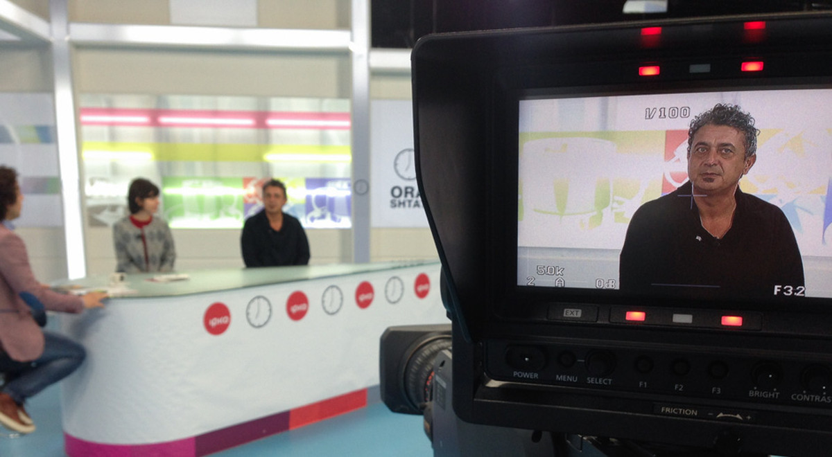 Doç. Dr. Senih Çavuşoğlu’ndan Kosova’da Sergi ve Seminer