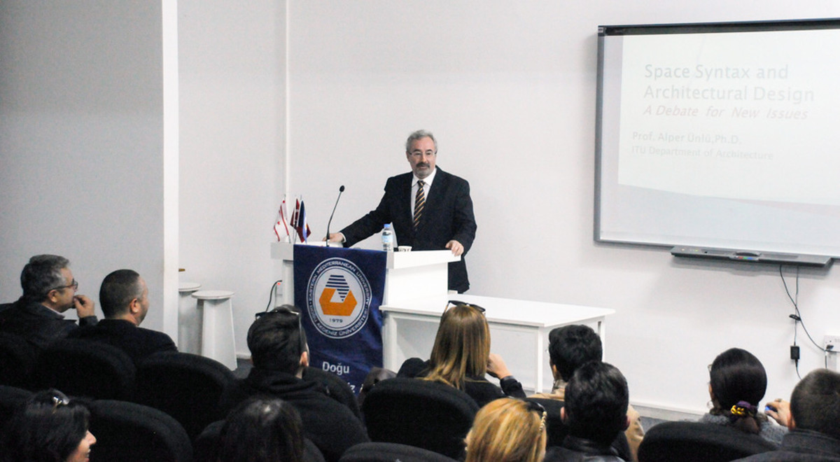 DAÜ Mimarlık Fakültesi’nde Lisansüstü Öğrencilere Yönelik Seminer Düzenlendi