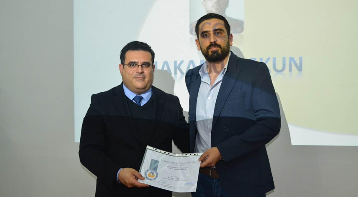 DAÜ İnşaat Mühendisliği Bölümü Başarılı Öğrencilerine Sertifikalarını Verdi