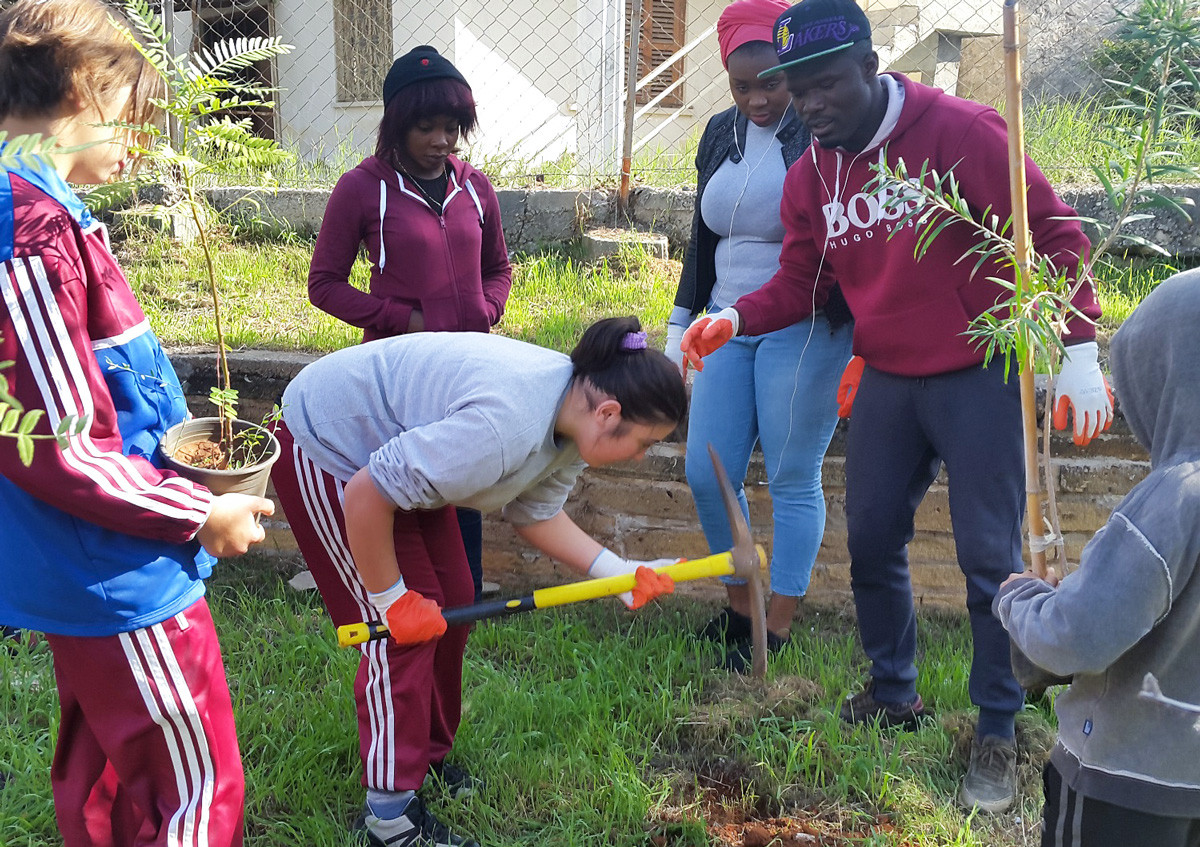 DAÜ’lü Gençlerden Özel Eğitim Merkezi İçin Çevre Projesi