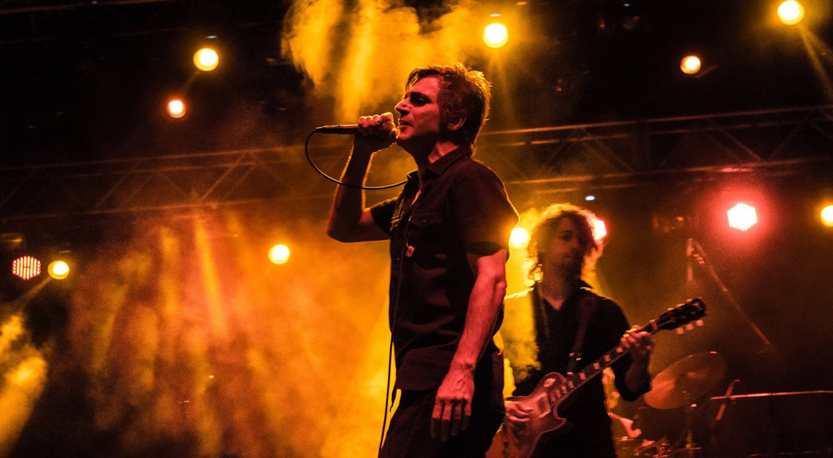 Teoman Fascinates Audience in EMU with an Epic Rock Concert