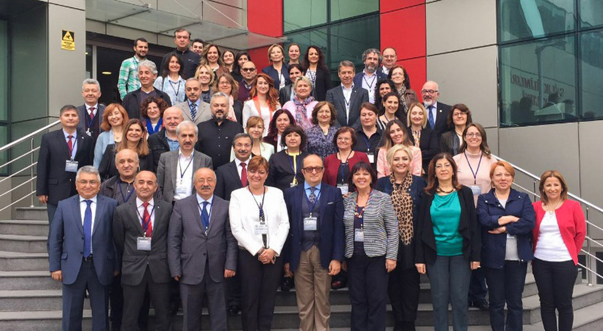 Dean of Faculty of Health Sciences Attends SABDEK Meeting
