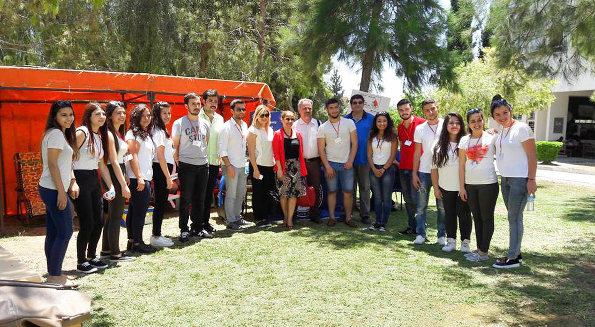 DAÜ’lü Öğrencilerden Thalassaemia Hastalarına 48 Ünite Kan