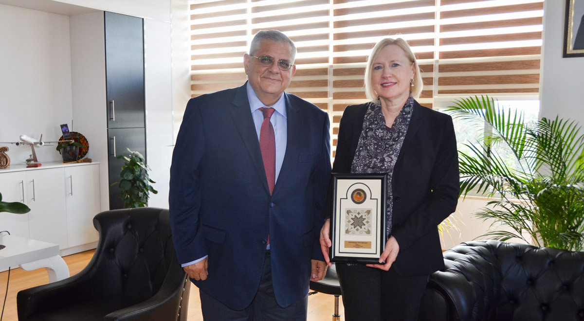 Birleşmiş Milletler Genel Sekreteri Kıbrıs Özel Temsilcisi Elizabeth Spehar DAÜ’yü Ziyaret Etti