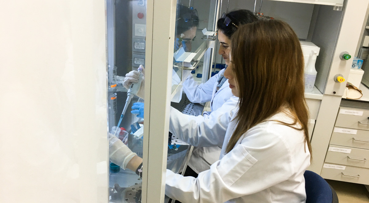 DAÜ Dr. Fazıl Küçük Tıp Fakültesi Hücre Kültürü Araştırma Laboratuvarını Hayata Geçirdi