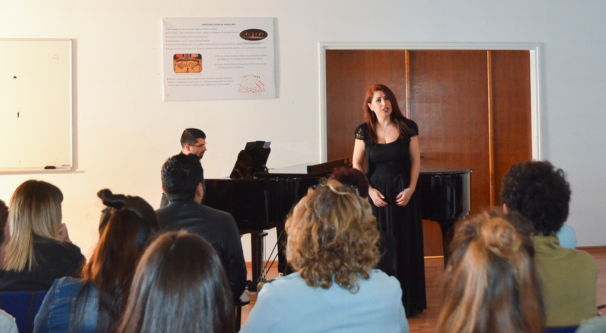 EMU Hosts an Informative Concert