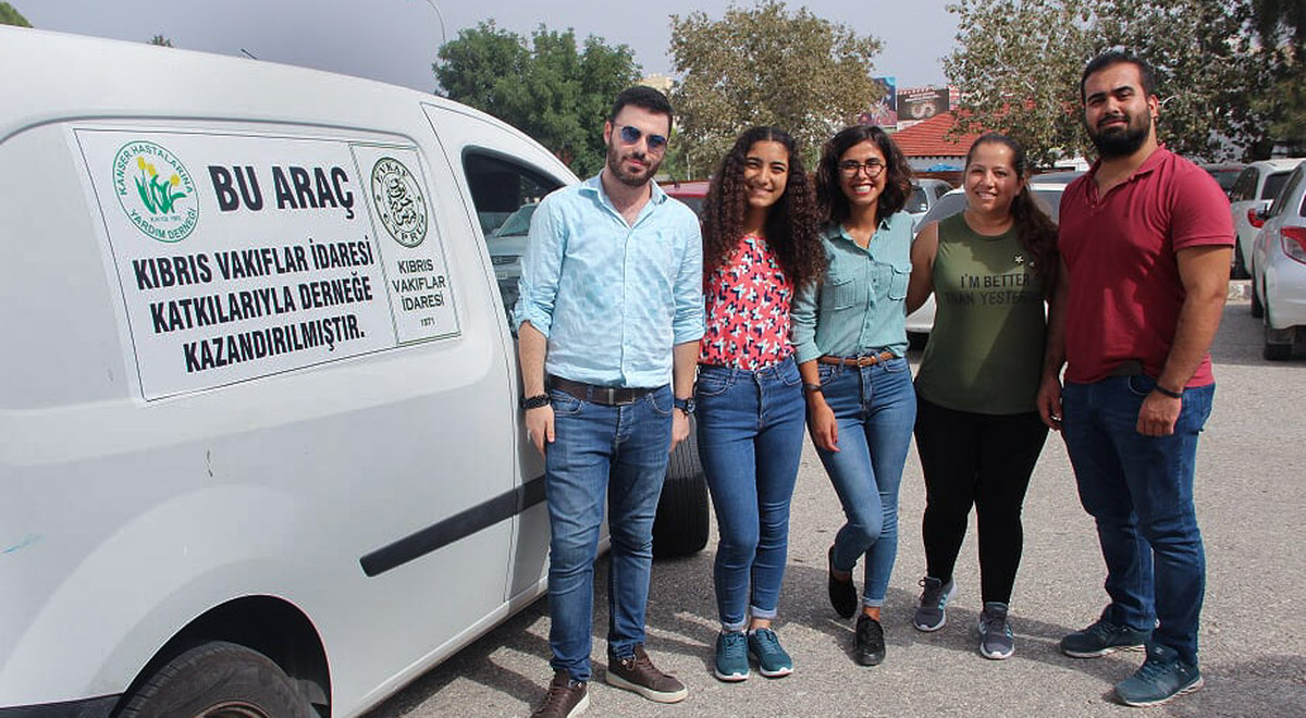 DAÜ İletişim Fakültesi’nden Kanser Hastalarına Yardım Derneği’ne Destek