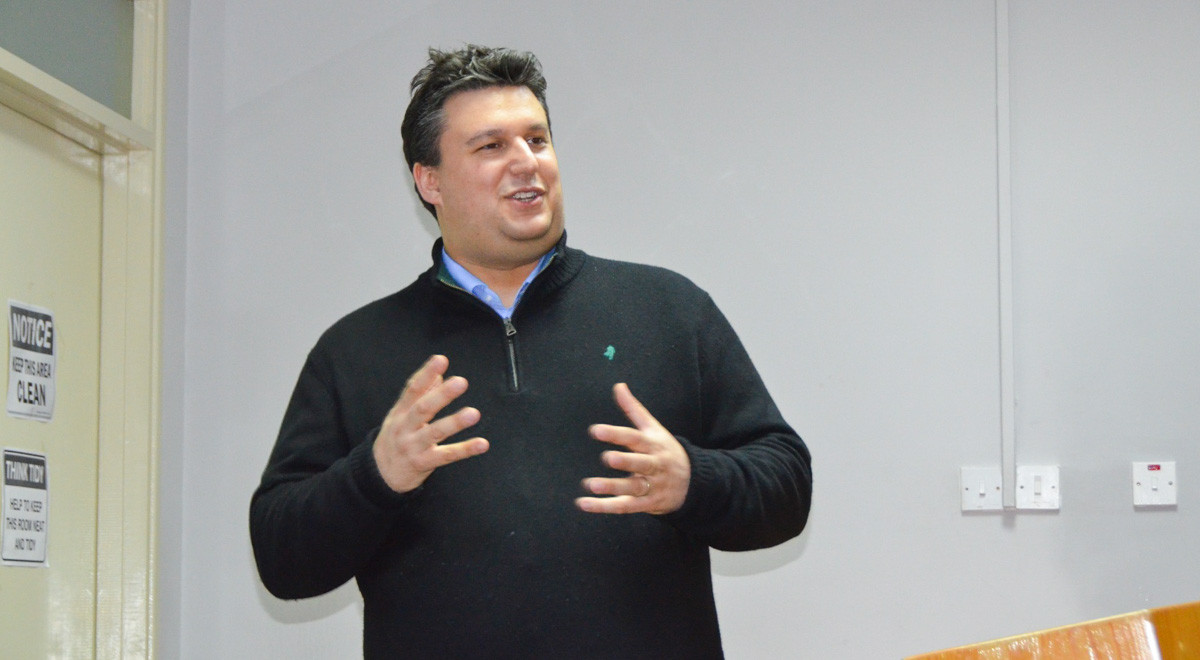 World Renowned Chef Claudio Chinali Meets with Students at EMU