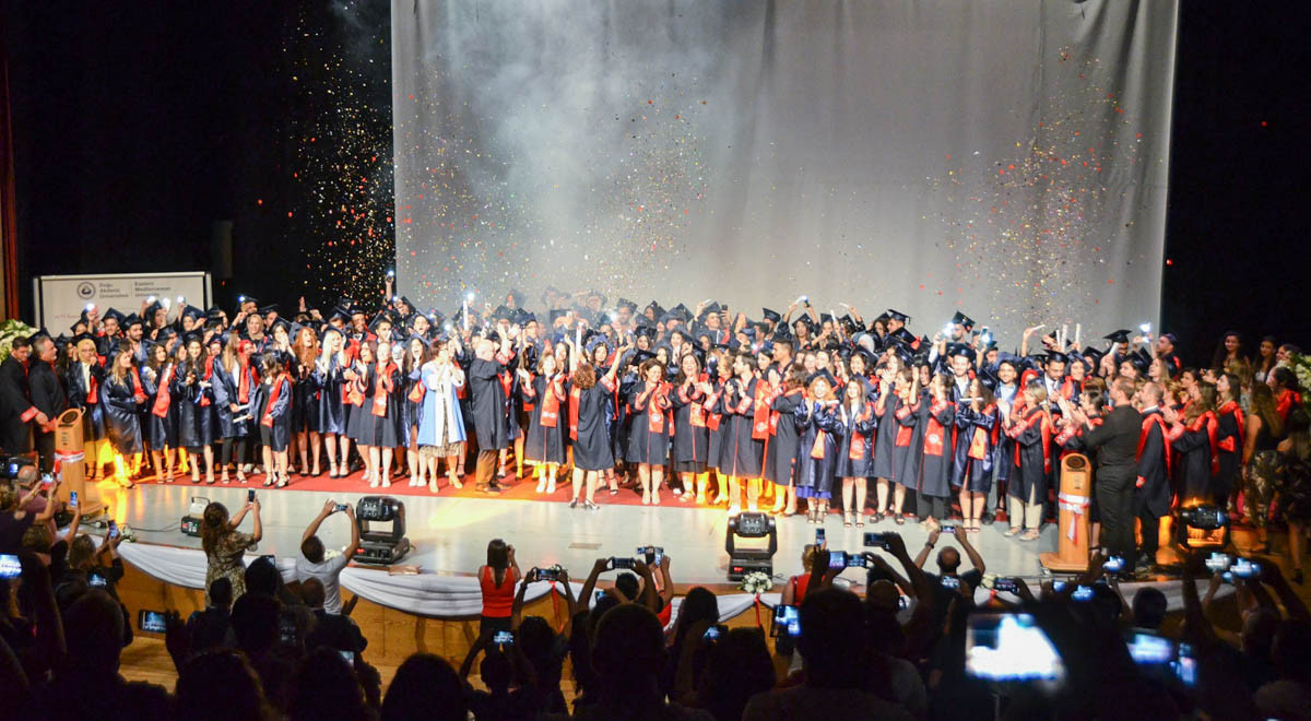 DAÜ Sağlık Bilimleri Fakültesi Mezunları Yemin Etti