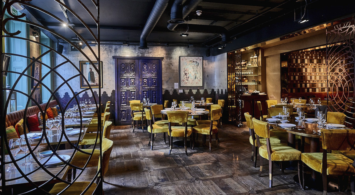 DAÜ Turizm Fakültesi Mezunları Uluslararası Restoranlarda Çalışıyor