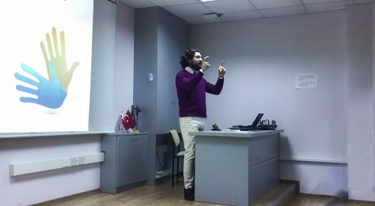 DAÜ Halkla İlişkiler ve Reklamcilik Bölümü’nden “İşaret Dili” Farkindalik Semineri