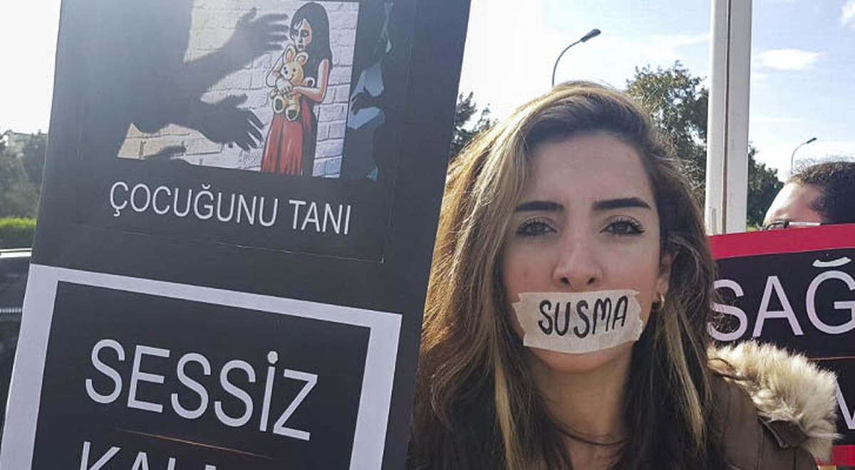 DAÜ Halkla İlişkiler ve Reklamcılık Bölümü’nden “Çocuk İstismarı Farkındalık Yürüyüşü”