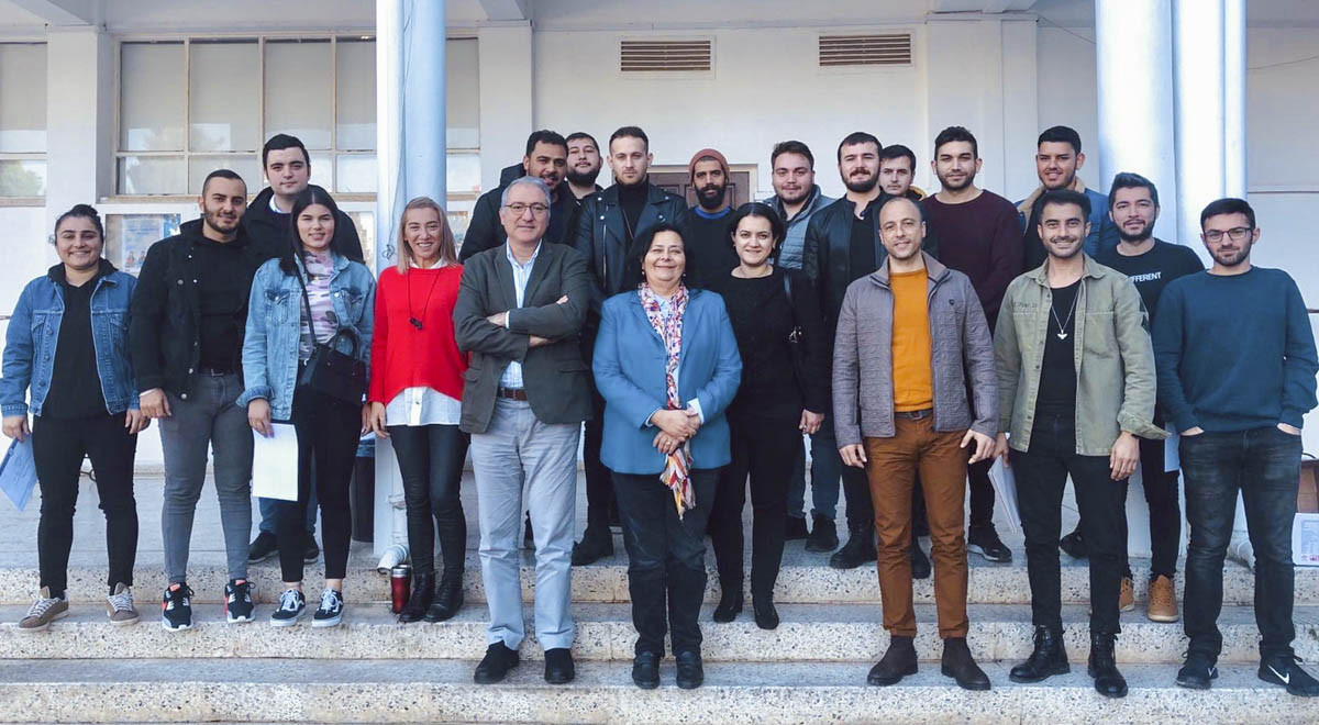 DAÜ Sinema ve Televizyon Bölümü Şeref ve Yüksek Şeref Sertifika Töreni Gerçekleştirdi