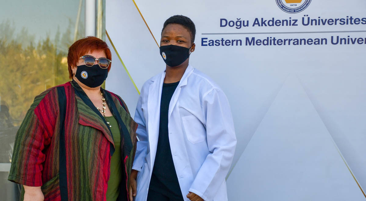 DAÜ Diş Hekimliği Fakültesi Beyaz Önlük Giyme Töreni Gerçekleştirdi