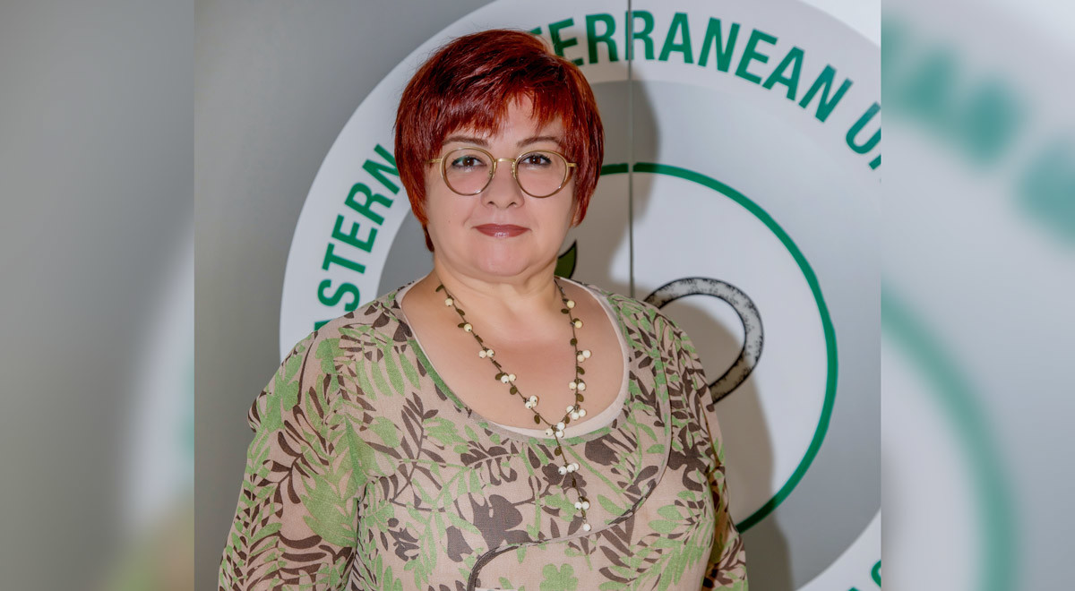 DAÜ Eczacılık Fakültesi Yeni Öğrencilerini Bekliyor