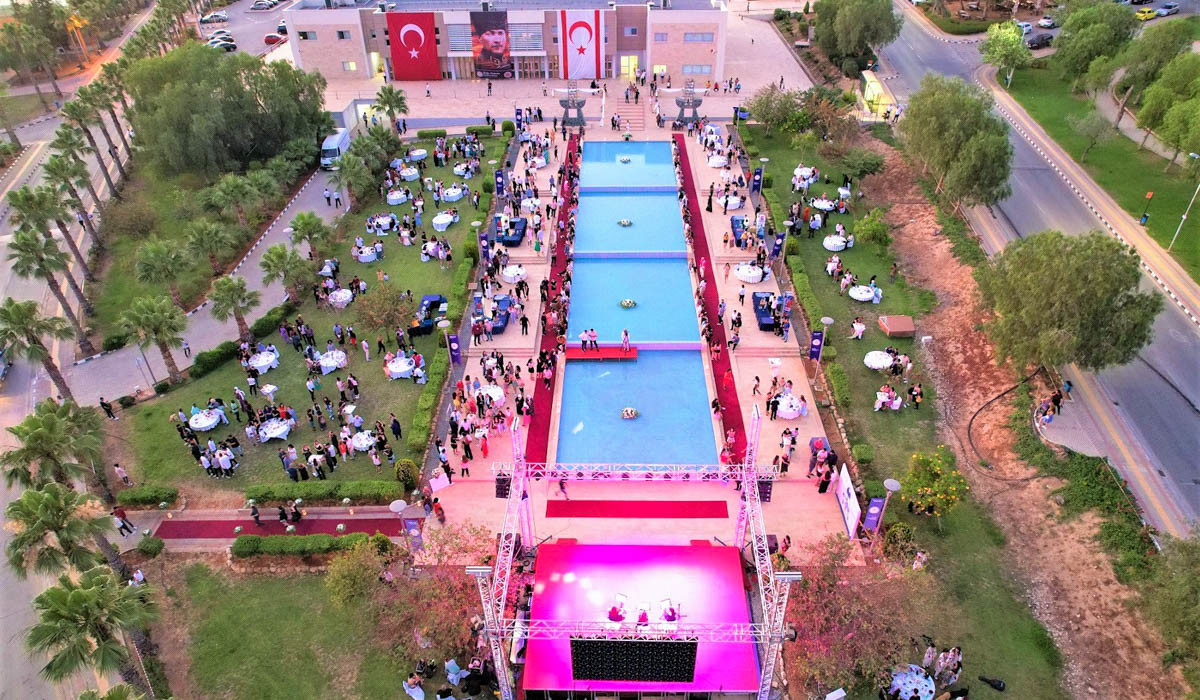 DAÜ’den Mezunlarına ve Ailelerine Özel Resepsiyon