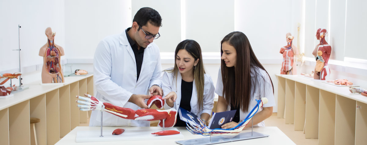 DAÜ Sağlık Bilimleri Fakültesi Geleceğin Sağlık Profesyonellerini Bekliyor