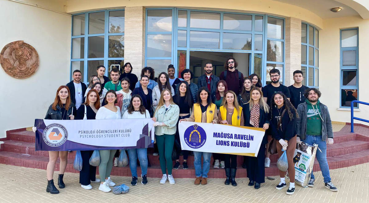 DAÜ Psikoloji Öğrencileri Kulübü “Kampüste Bir İyilik Yap” Çağrısına Katıldı