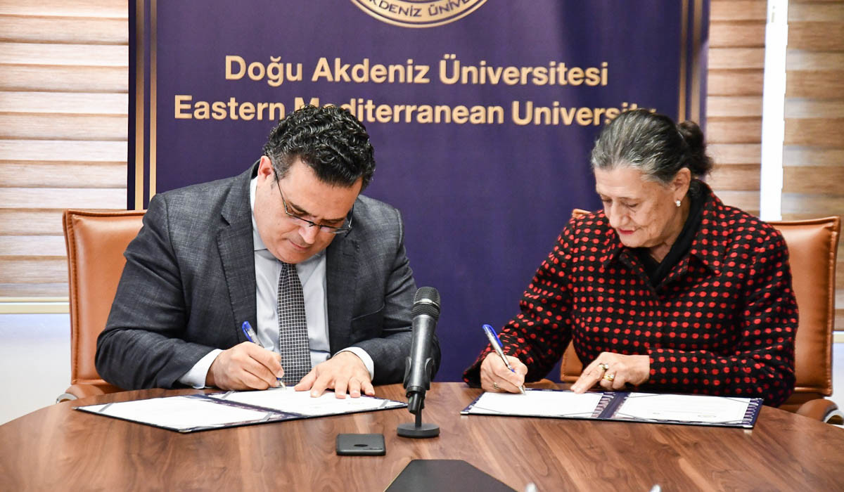 EMU Signs A Collaboration Protocol With Help Those With Cancer Association