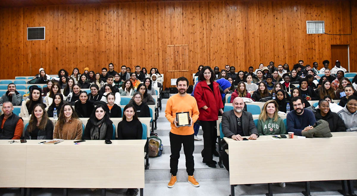 Prof. Dr. Emre Keskin Öğrenciler ile Bir Araya Geldi