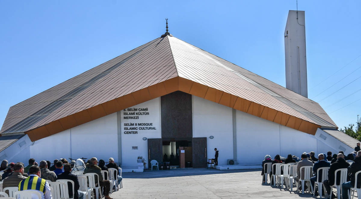 DAÜ’de Deprem Felaketinde Hayatını Kaybedenler İçin Mevlid-i Şerif Okutuldu