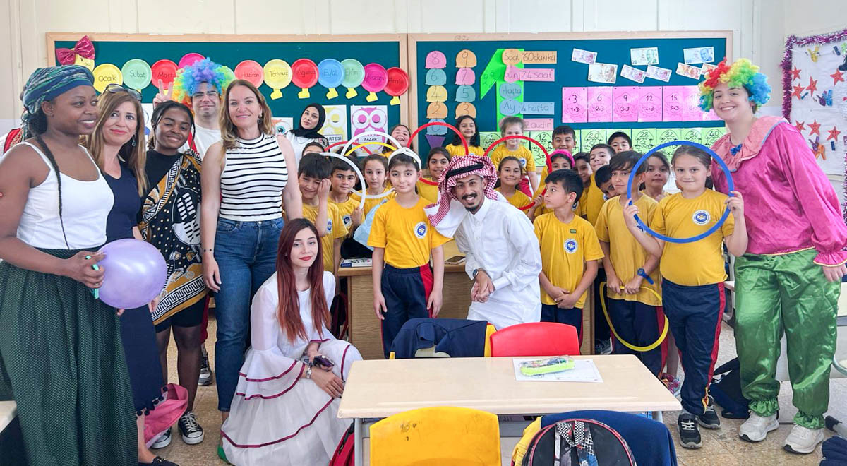 DAÜ Turizm İşletmeciliği Bölümü ve Rekreasyon Bölümü Öğrencilerinden Kültürler Arası Çocuk Oyunları Şenliği