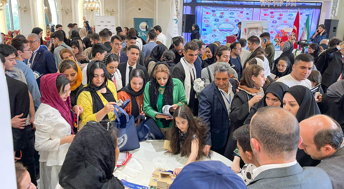 DAÜ Rektörü Prof. Dr. Aykut Hocanın İran’da Temaslarda Bulundu