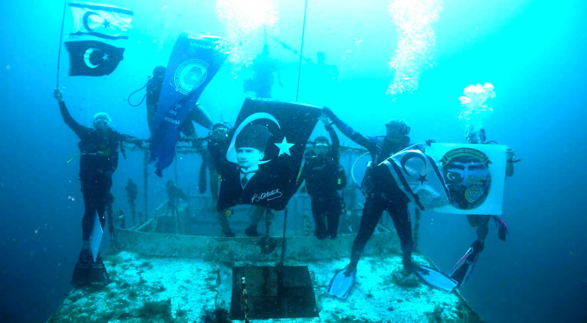 EMU Organises a Commemorative Dive for the 100th Anniversary of the Republic