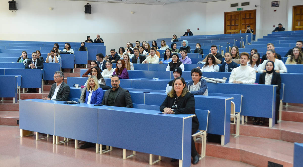 DAÜ Hukuk Fakültesi’nde Şeref ve Yüksek Şeref Sertifika Töreni Yapıldı