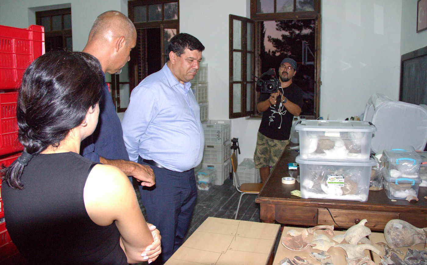 EMU Rector Prof. Dr. Hasan Kılıç Visits “Kral Tepesi” Excavation Site in Kaleburnu