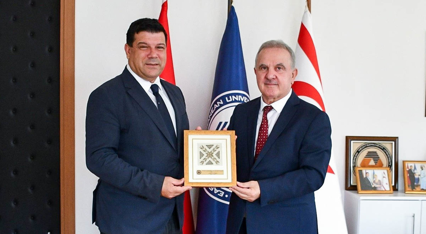 Kocaeli Sağlık ve Teknoloji Üniversitesi Rektörü ve YÖKAK Kurucu Başkanı Prof. Dr. Muzaffer Elmas, DAÜ Rektörü Prof. Dr. Hasan Kılıç’ı Makamında Ziyaret Etti