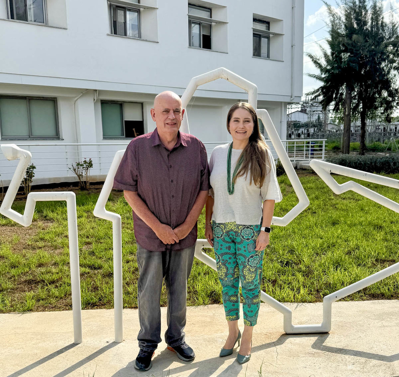 Video Collector Paul Robinson Makes a Meaningful Donation to EMU Faculty of Communication