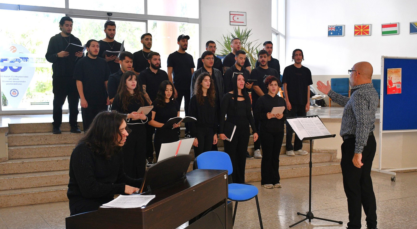 DAÜ Müzik Öğretmenliği Programı KKTC’nin 41. Yılına Özel Konser Gerçekleştirdi