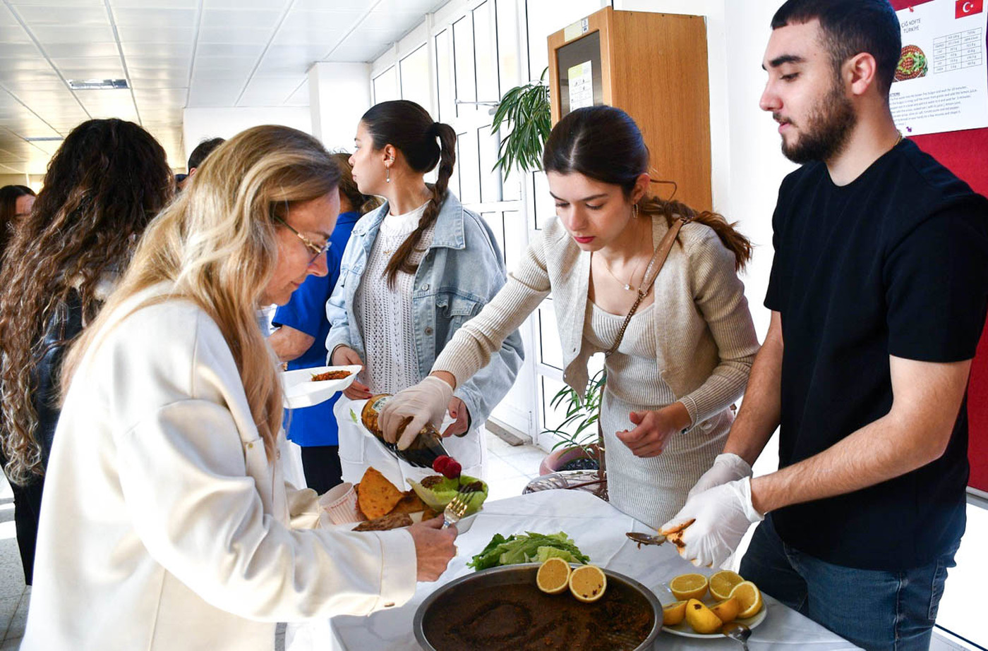 DAÜ Beslenme ve Diyetetik Bölümü  V. Kültürlerarası Yemek Festivali’ni Gerçekleştirdi