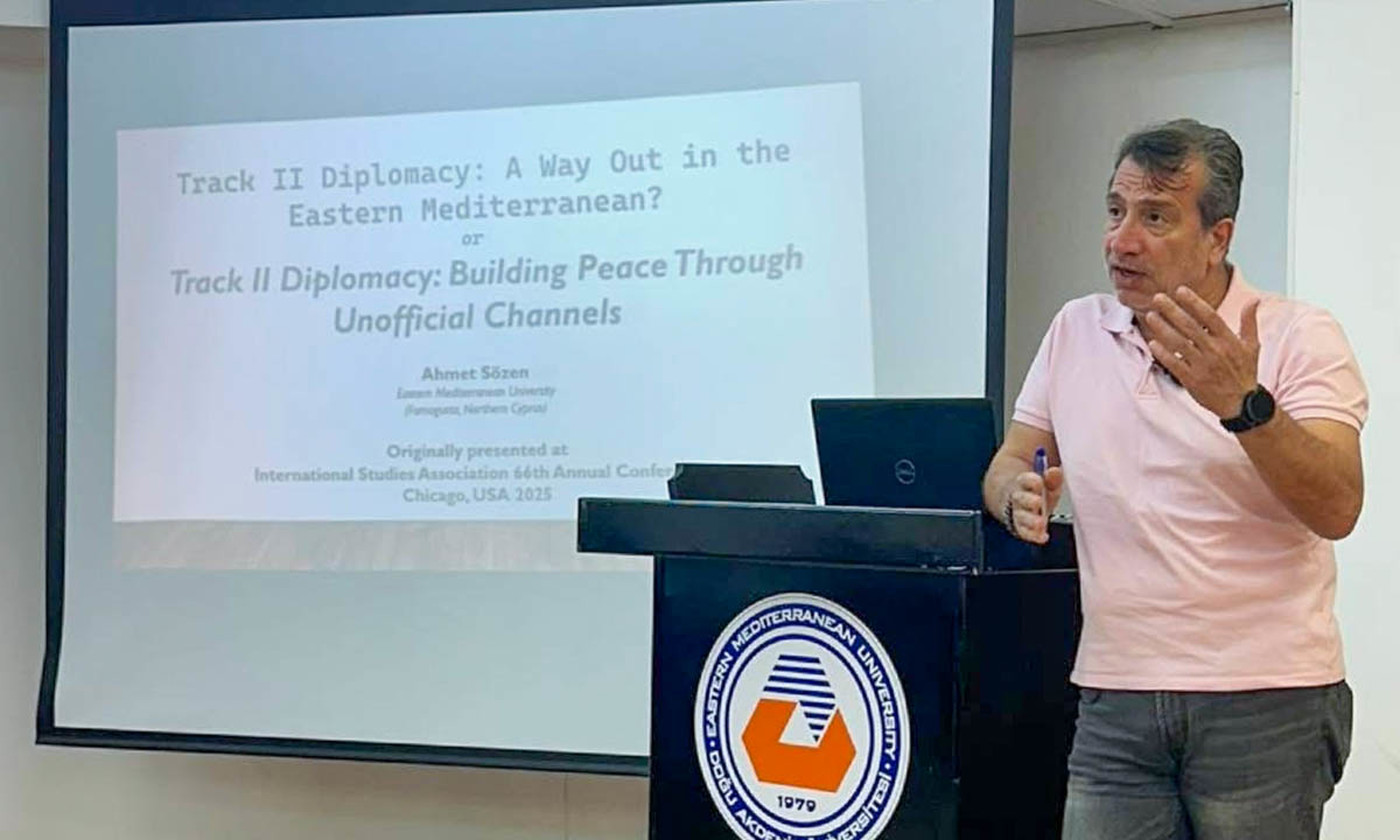 DAÜ’de “II. Kulvar Diplomasisi – Doğu Akdeniz’de Çıkış Yolu Mu?” Başlıklı Seminer Düzenlendi