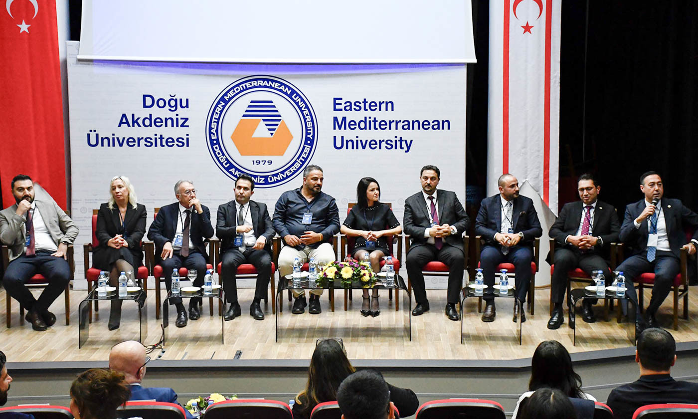 DAÜ’lü Genç Hukukçulara Mentör Avukat Desteği: Türkiye Baroları İle İş Birliği Protokolü İmzalandı ve Tanıtım Semineri Gerçekleştirildi