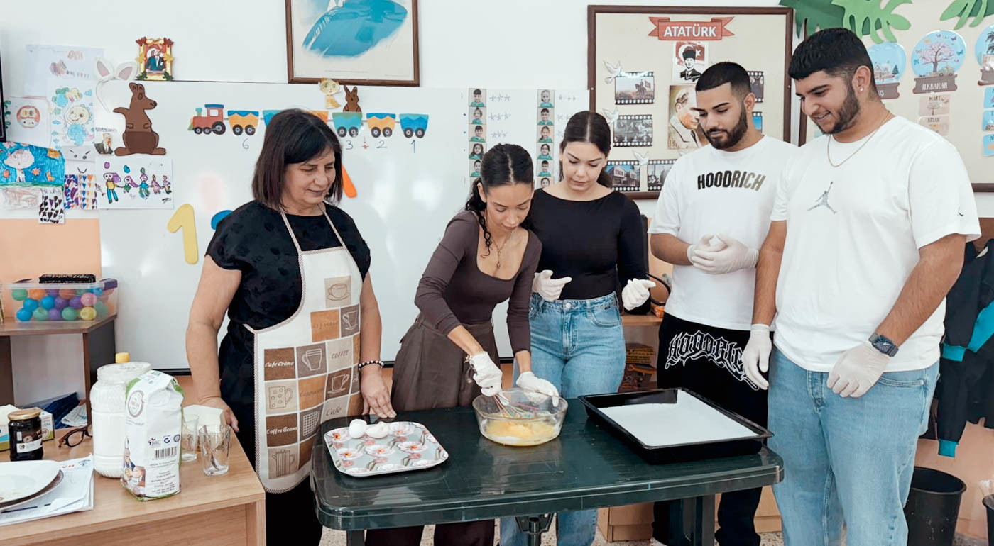 DAÜ Halkla İlişkiler ve Reklamcılık Bölümü Öğrencilerinden Dayanışma ve Üretim Etkinliği