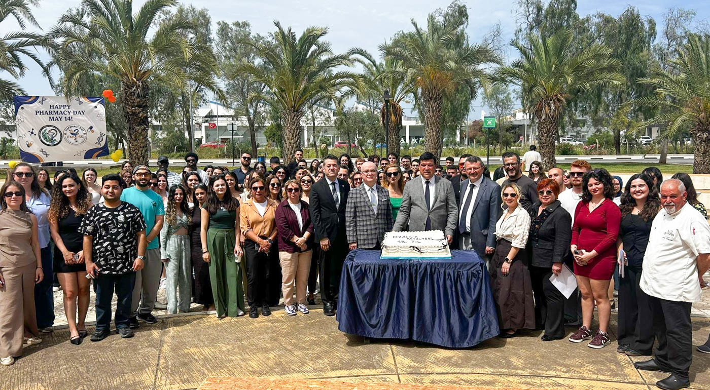 DAÜ’de Eczacılık Günü Etkinliği Gerçekleştirildi
