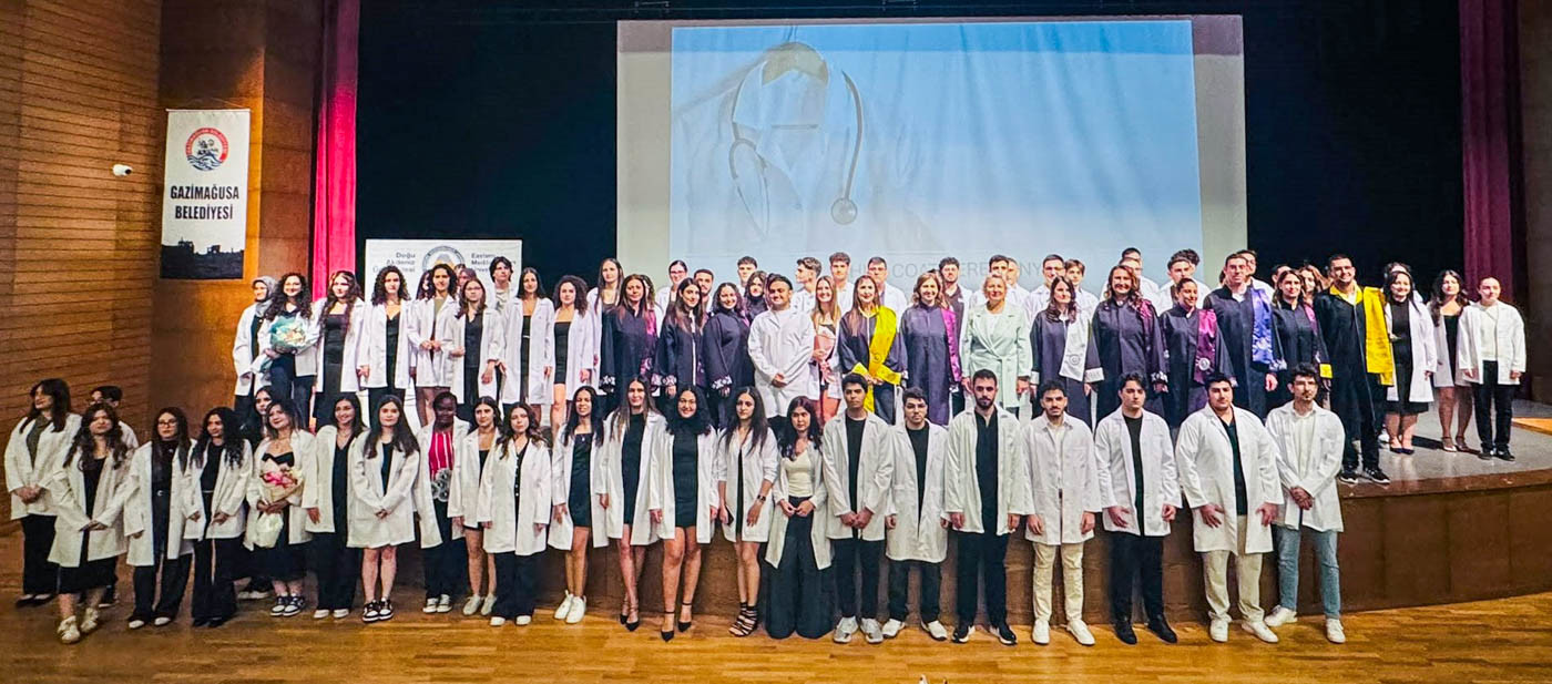DAÜ Dr. Fazıl Küçük Tıp Fakültesi’nde Akademik Yıl Açılış ve Beyaz Önlük Giyme Töreni Gerçekleştirildi